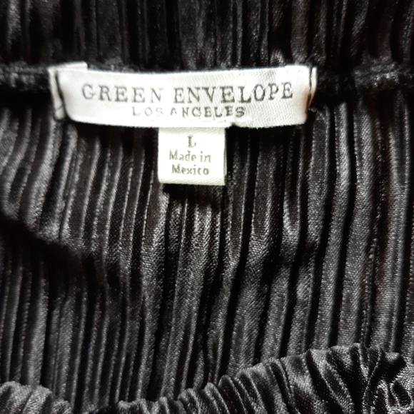 Shimmery Black Wrap Skirt  NWOT - Picture 3 of 3
